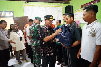 Pemkab Pati salurkan 1.000 paket sembako bagi korban banjir