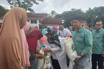 Bulog NTB menyalurkan bantuan pangan CPP kepada 620.000 KPM