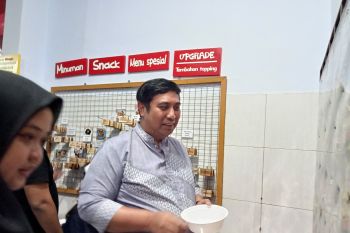 Bupati Maros mengapresiasi kawasan kuliner di Pasar Cidu