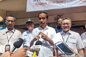 Presiden Jokowi sebut harga barang turun akan perkuat daya beli masyarakat