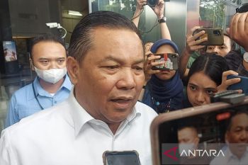 Sekda Riau Hariyanto serahkan proses klarifikasinya ke KPK