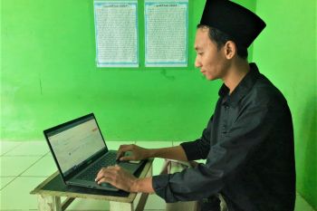 Kisah Mohtar Mustofa santri sukses terapkan digitaliasi naikan kelas usaha keluarga