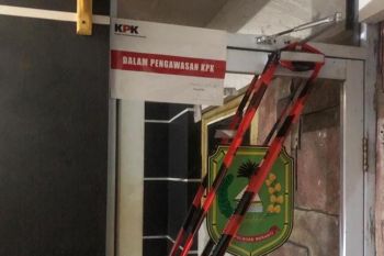 KPK segel Kantor Bupati Kepulauan Meranti Riau