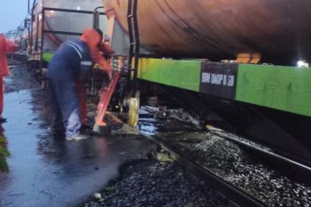 Pertamina pastikan pasokan BBM tak terganggu akibat peristiwa kereta anjlok
