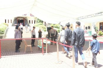 Polda Sulut turunkan ratusan personel pengamanan Paskah di Manado