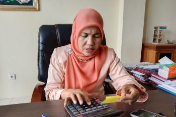 Air Danau Maninjau Sumbar tercemar, produksi ikan air tawar berkurang