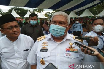 Gubernur Sultra sebut kemiskinan ekstrem perlu ditangani bersama