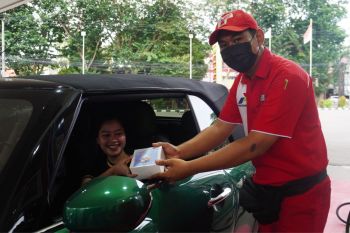 Pertamina bagikan paket takjil gratis di 131 SPBU yang ada di wilayah Sumbagsel
