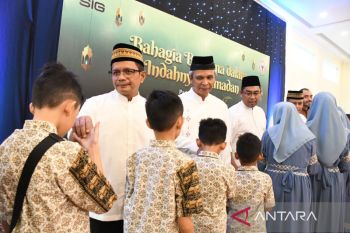 Semen Padang salurkan bantuan dana CSR senilai Rp1,13 miliar