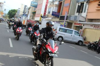 Pastikan dulu kondisi motor apabila ingin cari takjil saat ngabuburit