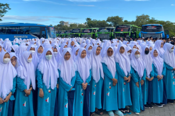 Ribuan santri Tebuireng "mudik bareng"