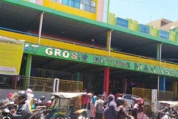 Pusat grosir Pasar Butung Makassar mulai dipadati pengunjung