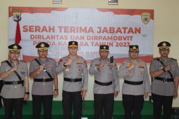 Kapolda pimpin sertijab Dirlantas dan Dirpamobvit Polda Kaltara