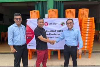 Bank Samporna berbagi ratusan kursi bagi UMKM Pekanbaru
