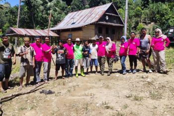 Kolaborasi empat organisasi bantu rehab masjid tua di Sidrap