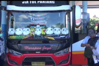 Petugas temukan sejumlah kendaraan umum tak layak jalan
