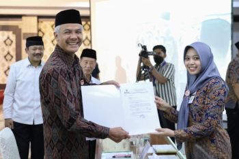 Penerimaan zakat di lingkungan Pemprov Jateng diprediksi capai Rp100 miliar