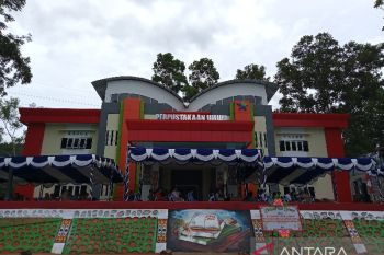 Kepala Perpusnas RI meresmikan Perpustakaan dan Arsip daerah Jayapura