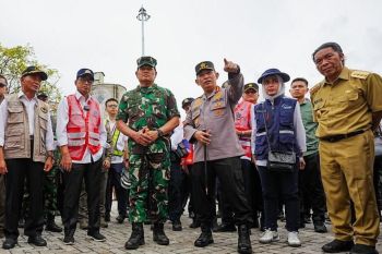 Tinjau Pelabuhan Merak, Kapolri pastikan mudik bisa nyaman dan aman