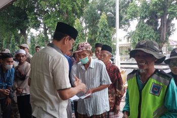 Baznas Mataram menyalurkan bantuan Rp2 miliar kepada fakir miskin