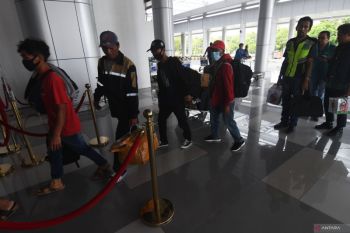 Arus Mudik Bandara Mutiara Palu