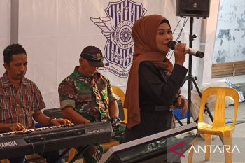 Pelni hadirkan hiburan bagi pemudik di Pelabuhan Batu Ampar