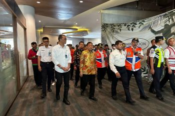 Arus Mudik - Komisi V DPR: Layanan semakin baik dengan tiket online Ferizy