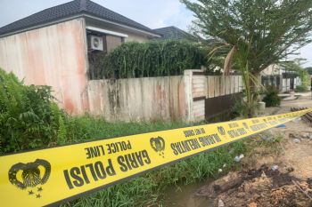 Sekelompok orang di Pekanbaru tutup jalan, warga sempat tak bisa lewat