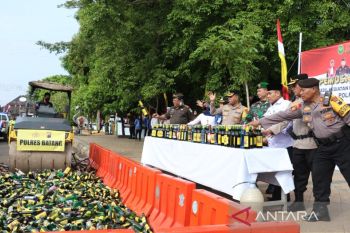 Polres Batang musnahkan 3.091 botol minuman  keras