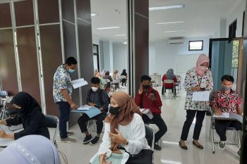 Di Unversitas Jember, jumlah peserta  UTBK-SNBT 2023 turun