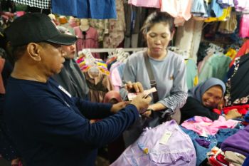 Dirum Perumda Pasar Makassar tinjau pasar jelang Lebaran 2023