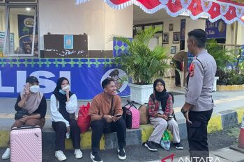 Pemudik padati Terminal Rajabasa Bandarlampung