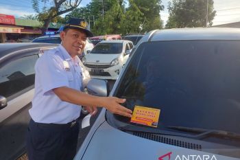 PT KAI  Divre Sumbar sosialisasikan keselamatan di perlintasan sebidang