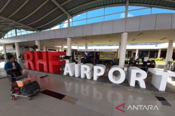 Penumpang Bandara RHF Tanjungpinang naik pada H-3 Lebaran