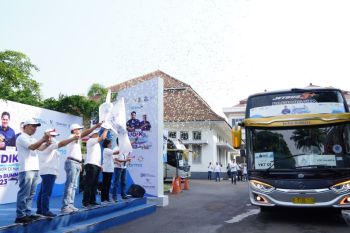 Bio Farma Group memberangkatkan 1.230 pemudik