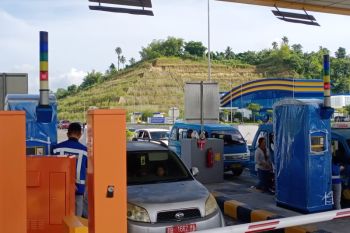 Kendaraan melintasi tol Manado-Bitung 6.036 unit
