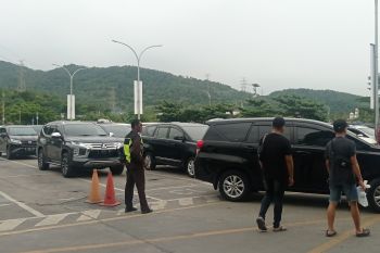 ASDP seberangkan roda empat 18.756 unit dari Merak ke Bakauheni