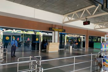 Penumpang Bandara SMB II turun 10.000 orang pada H-1 Lebaran