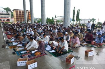 Plh Gubernur Papua Ridwan ajak warga tingkatkan toleransi