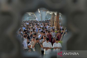 Suasana Shalat Id di berbagai daerah