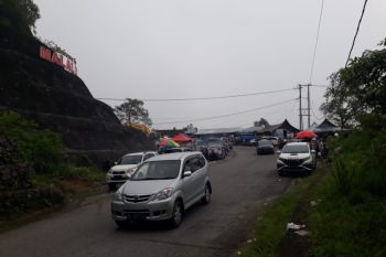 BPBD  Agam imbau pengendara waspada longsor lewati Sicincin-Malalak