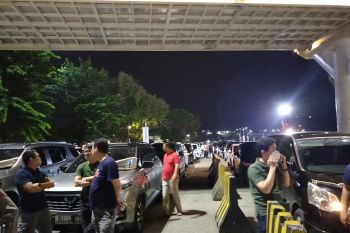 Pelabuhan Bakauheni masih dipadati arus balik kendaraan