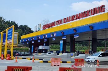 Kendaraan dari Jakarta menuju Kalikangkung masih padat jelang "one way"