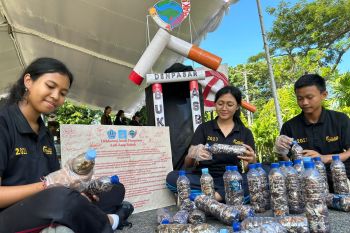 Forum anak di Denpasar pungut 10 ribu puntung rokok dalam satu jam