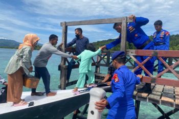 Ditpolaid Polda Sulbar patroli di kawasan wisata pantai