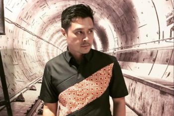 Pesinetron Iqbal Pakula meninggal dunia