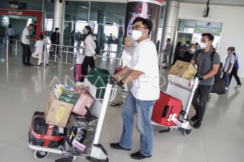 Kepadatan penumpang arus balik Lebaran di Bandara Tjilik Riwut mulai terjadi