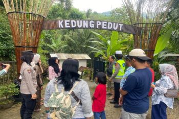 Polres Kulon Progo meningkatkan pengamanan objek wisata selama Lebaran