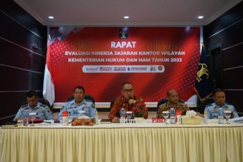Kanwil Kemenkumham Sulut gelar evaluasi kinerja satker