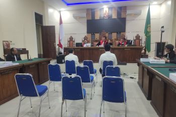 JPU KPK tuntut mantan Warek 1 dan Ketua Senat Unila lima tahun penjara